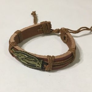 3/$15 ** Faux leather bracelet w Golden Mary NWOT